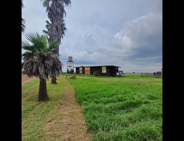 34HA FARM FOR SALE IN SHERMAN PARK